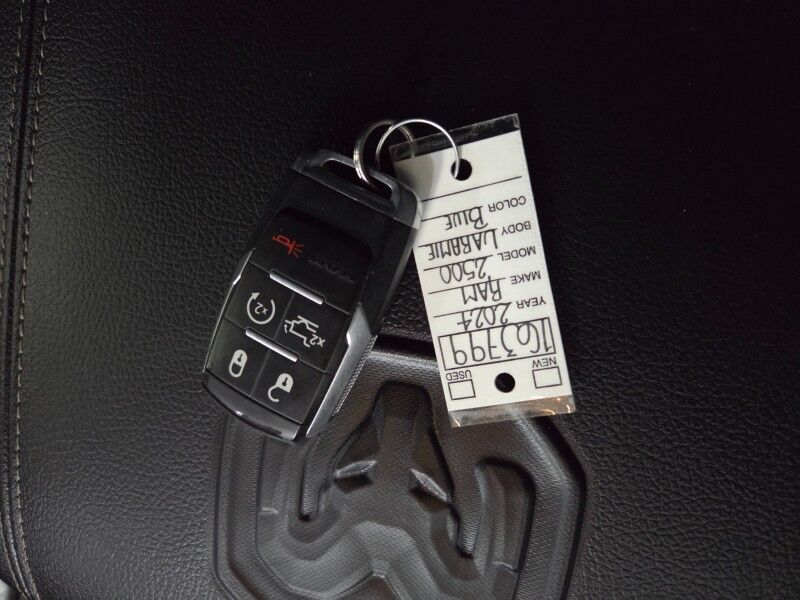 2024 Ram 2500 Laramie Night Edition 6.7L Diesel 12in Screen GPS NEW TIRES FREE WARRANTY Call (682)587-6288 Arlington TX