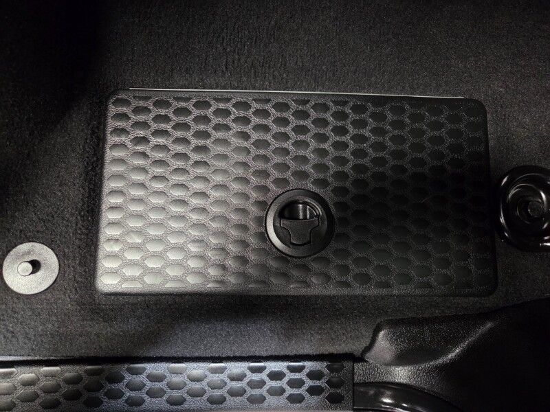 2024 Ram 2500 Laramie Night Edition 6.7L Diesel 12in Screen GPS NEW TIRES FREE WARRANTY Call (682)587-6288 Arlington TX