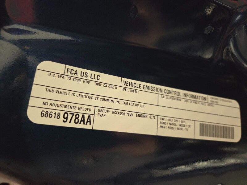 2024 Ram 2500 Laramie Night Edition 6.7L Diesel 12in Screen GPS NEW TIRES FREE WARRANTY Call (682)587-6288 Arlington TX