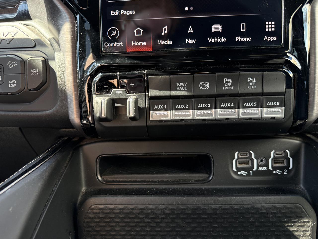 2024 Ram 2500 Rebel Crew Cab 4x4 | Cummins Diesel | Black Leather | Heated Vented | 12IN Touchscreen | NAV Redwater AB