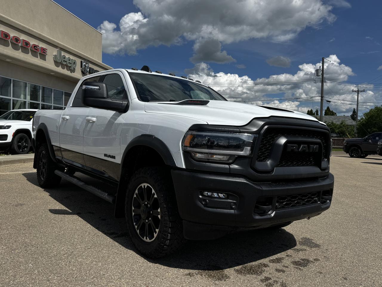 2024 Ram 2500 Rebel Crew Cab 4x4 | Low KMs | HEMI V8 | Towing | Leather | Heated Vented Seats | Sport Hood | NAV Redwater AB