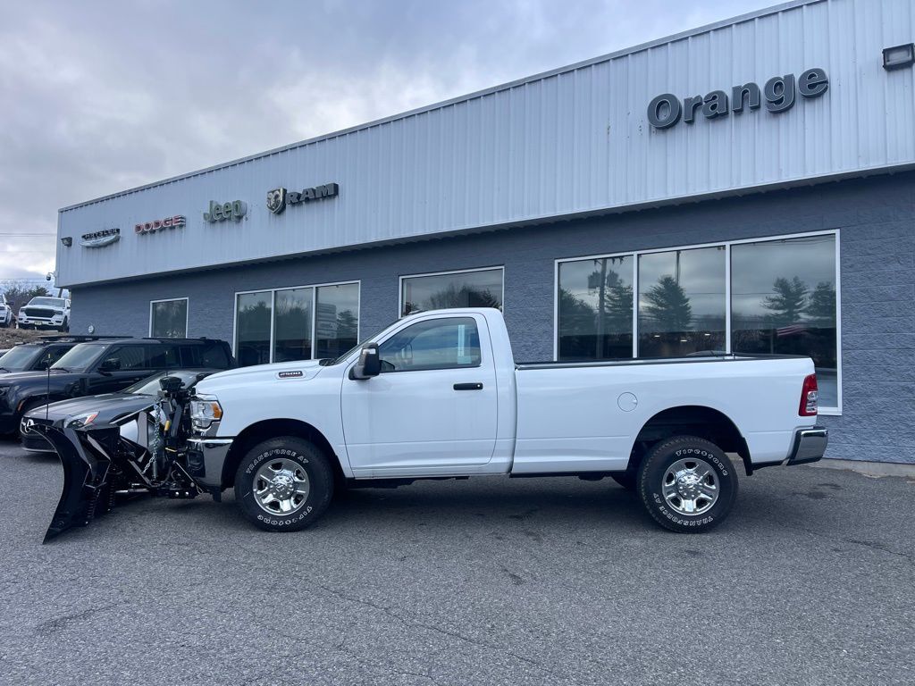 2024 Ram 2500 TRADESMAN REGULAR CAB 4X4 8' BOX