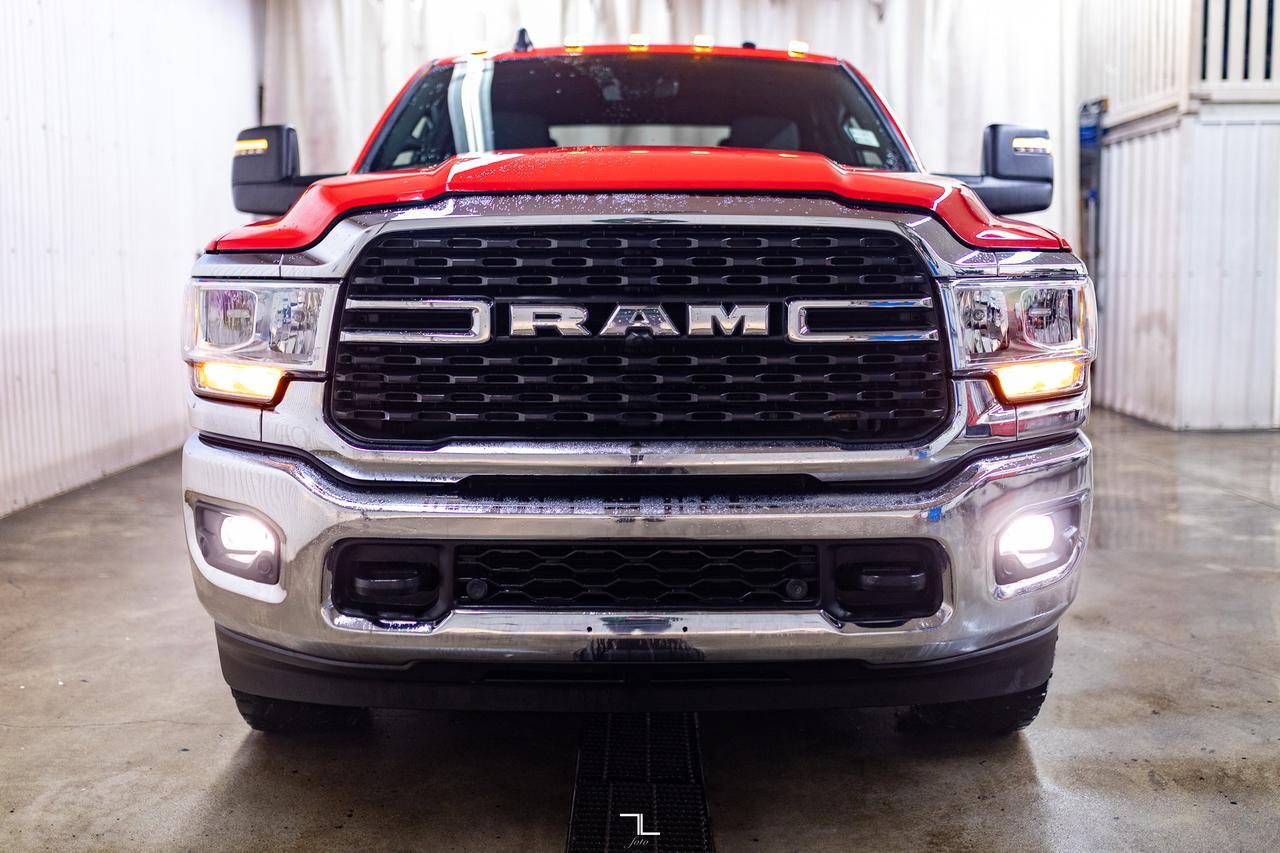 2024 Ram 3500 4x4 Crew Cab Big Horn Diesel AISIN BCam Red Deer AB