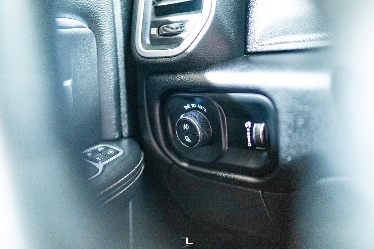 2024 Ram 3500 4x4 Crew Cab Big Horn Diesel AISIN Nav BCam Red Deer AB