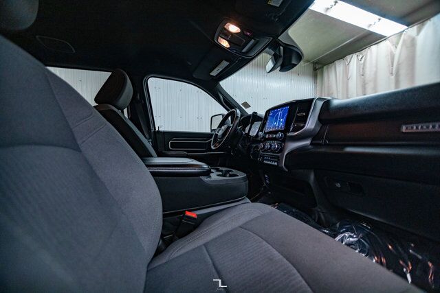 2024 Ram 3500 4x4 Crew Cab Big Horn Diesel Longbox Nav BCam Red Deer AB