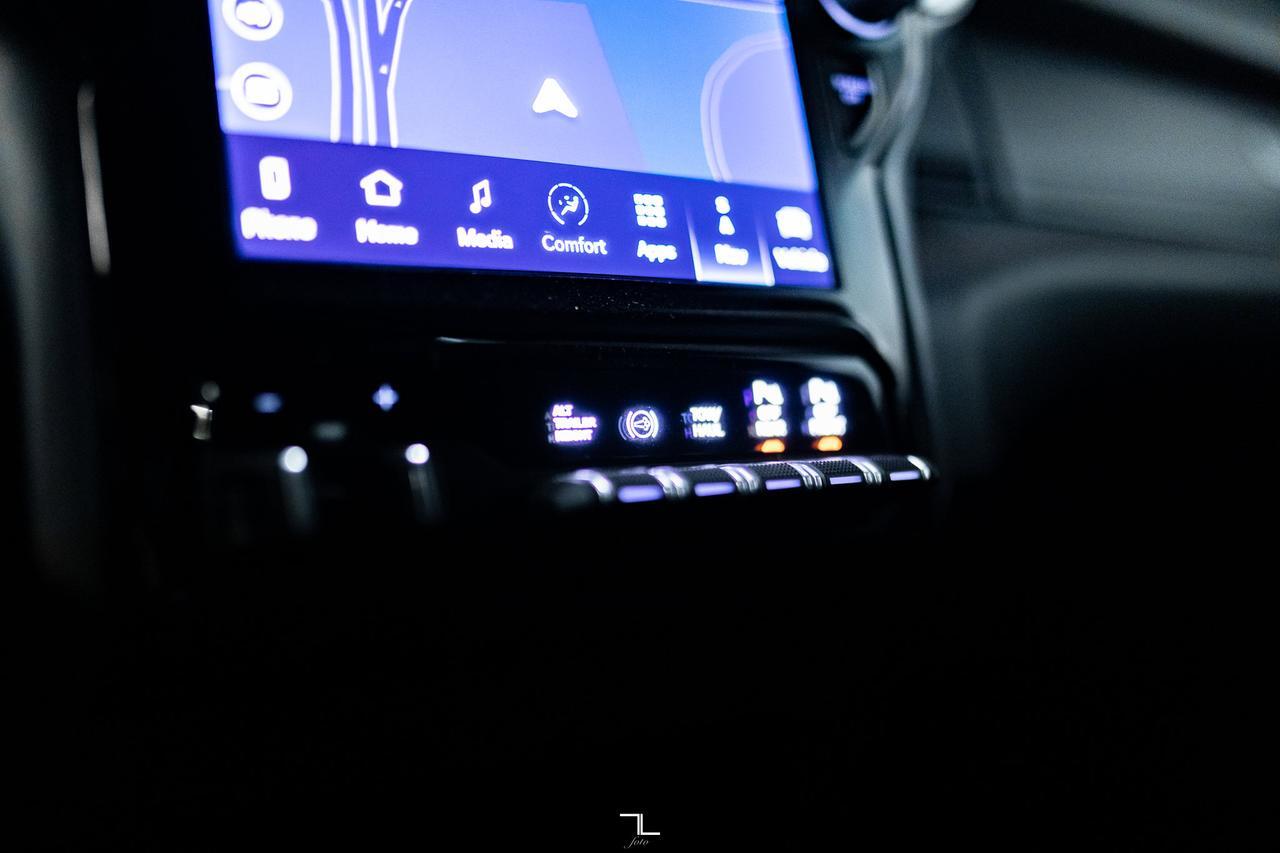 2024 Ram 3500 4x4 Crew Cab Big Horn Dually Diesel AISIN Nav Red Deer AB