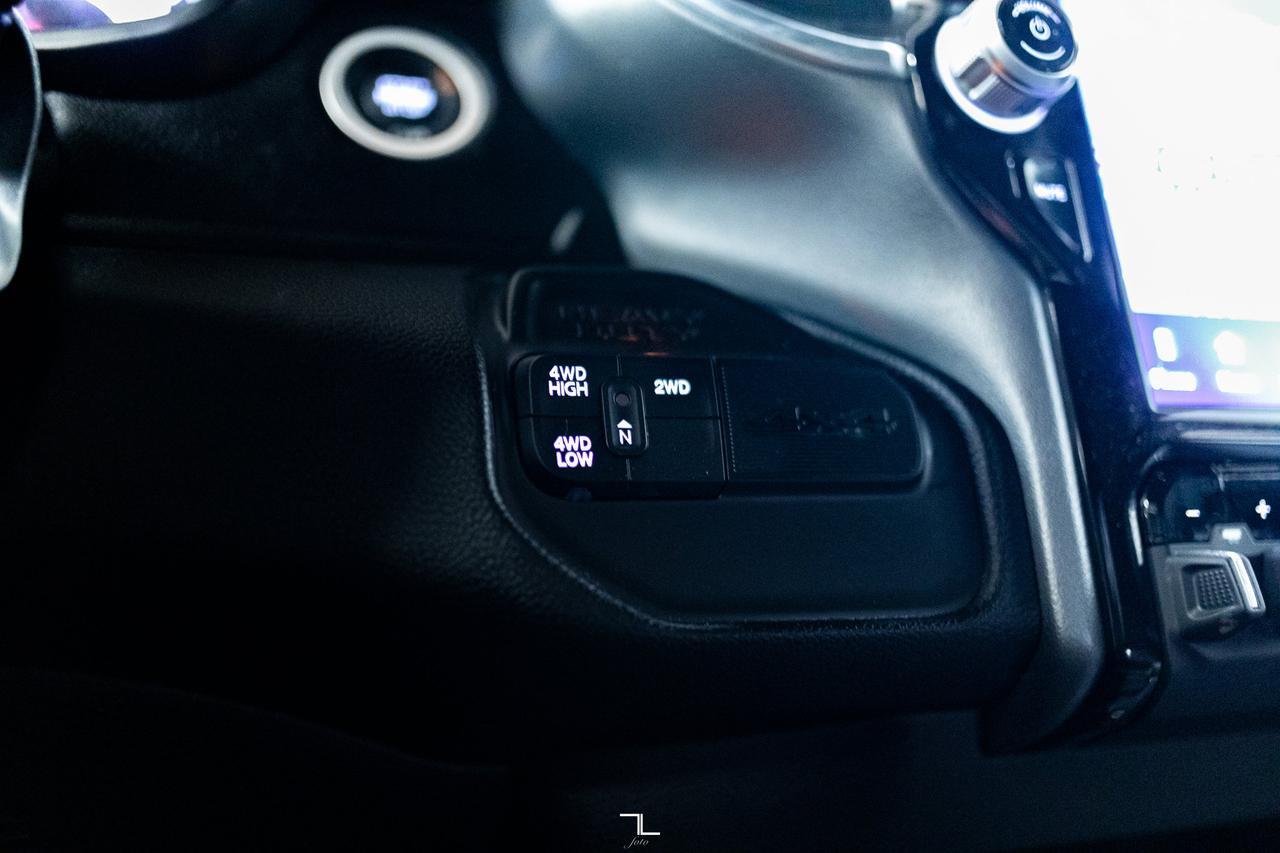 2024 Ram 3500 4x4 Crew Cab Big Horn Dually Diesel AISIN Nav Red Deer AB