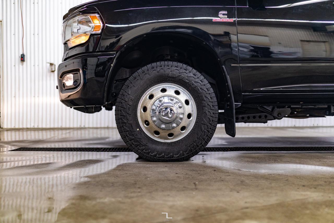 2024 Ram 3500 4x4 Crew Cab Big Horn Dually Diesel AISIN Nav Red Deer AB