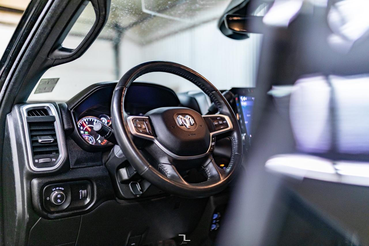 2024 Ram 3500 4x4 Crew Cab Big Horn Dually Diesel AISIN Nav Red Deer AB