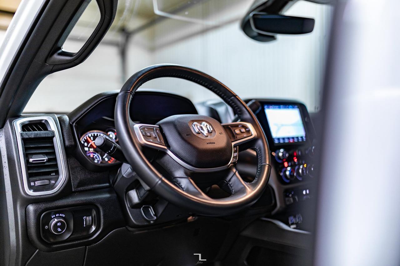 2024 Ram 3500 4x4 Crew Cab Big Horn Dually Diesel Nav BCam Red Deer AB