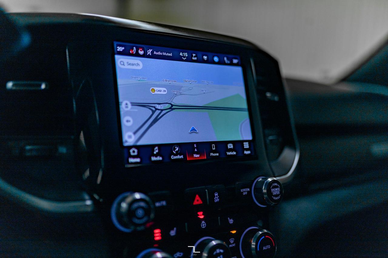 2024 Ram 3500 4x4 Crew Cab Big Horn Dually Diesel Nav BCam Red Deer AB