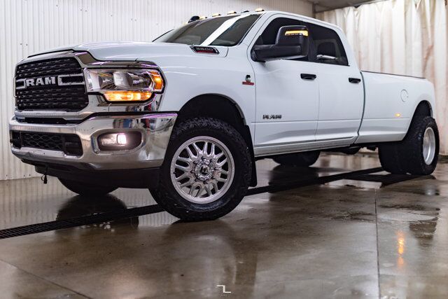 2024 Ram 3500 4x4 Crew Cab Big Horn Dually Diesel Nav BCam Red Deer AB