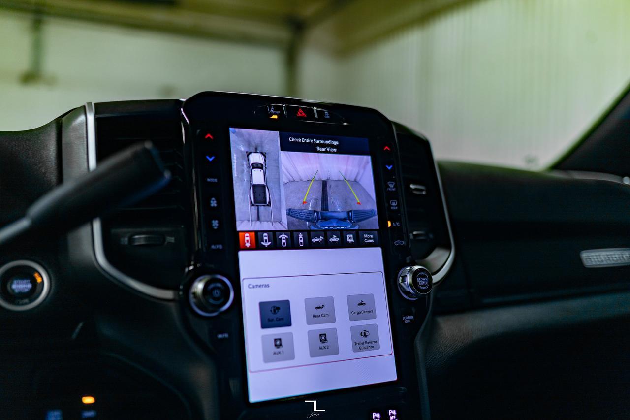 2024 Ram 3500 4x4 Crew Cab Big Horn Dually Diesel Nav BCam Red Deer AB