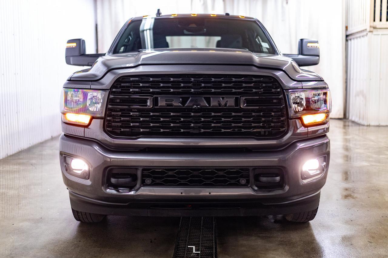 2024 Ram 3500 4x4 Crew Cab Big Horn Dually Diesel Nav BCam Red Deer AB