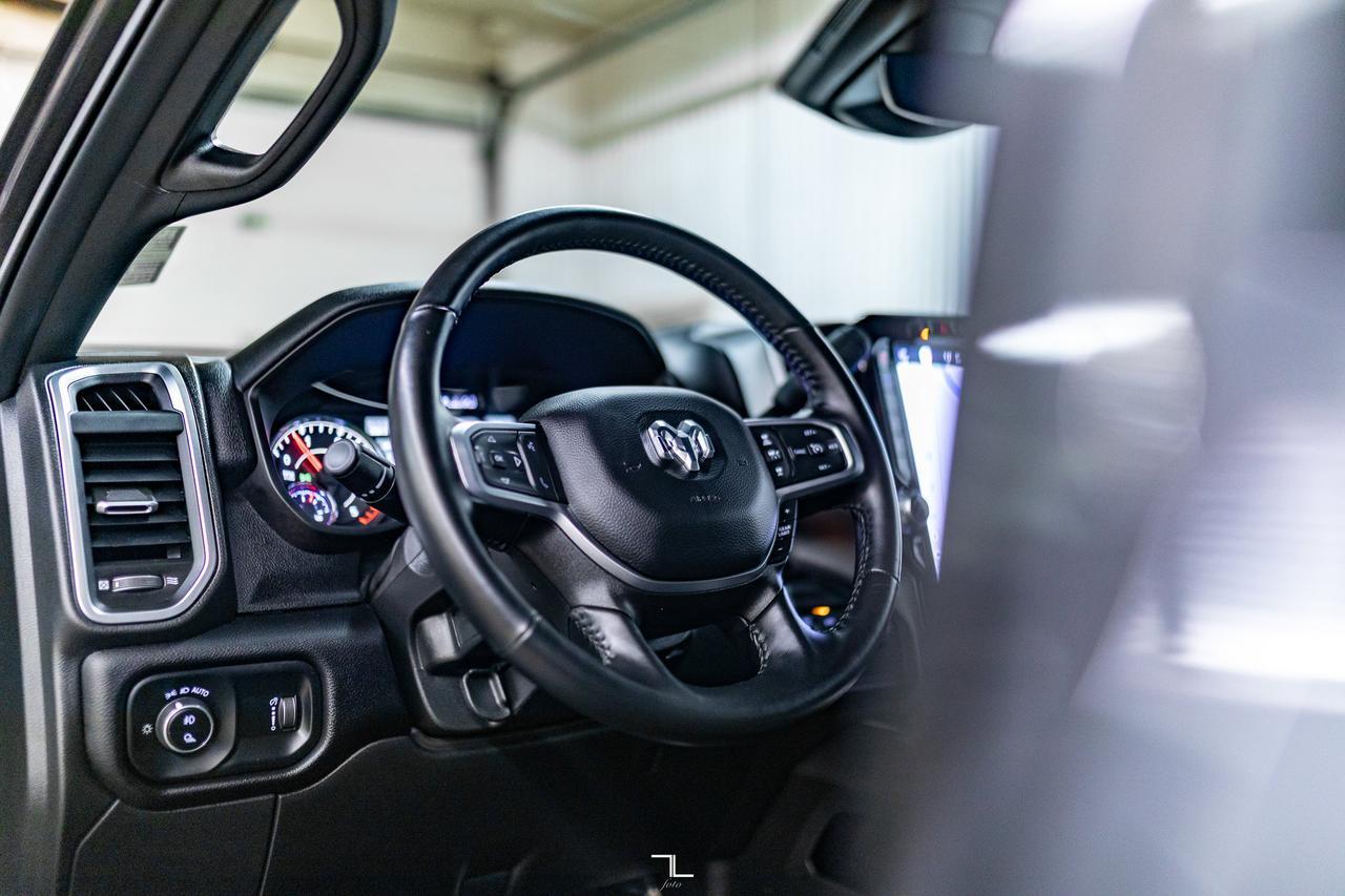 2024 Ram 3500 4x4 Crew Cab Big Horn Dually Diesel Nav BCam Red Deer AB