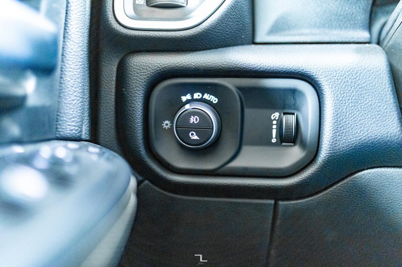 2024 Ram 3500 4x4 Crew Cab Big Horn Dually HEMI BCam Red Deer AB