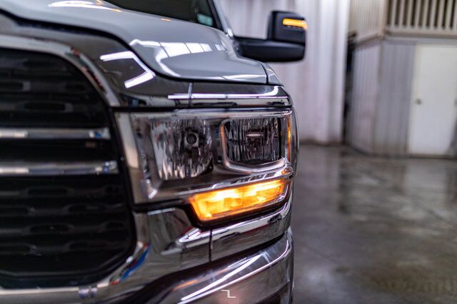 2024 Ram 3500 4x4 Crew Cab Big Horn Dually HEMI BCam Red Deer AB