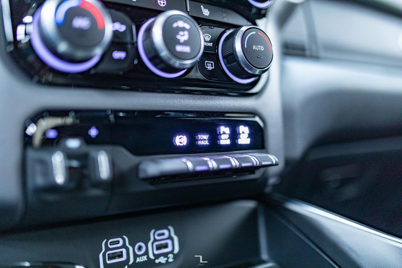 2024 Ram 3500 4x4 Crew Cab Big Horn Nigh Edition Dually Diesel Nav Red Deer AB