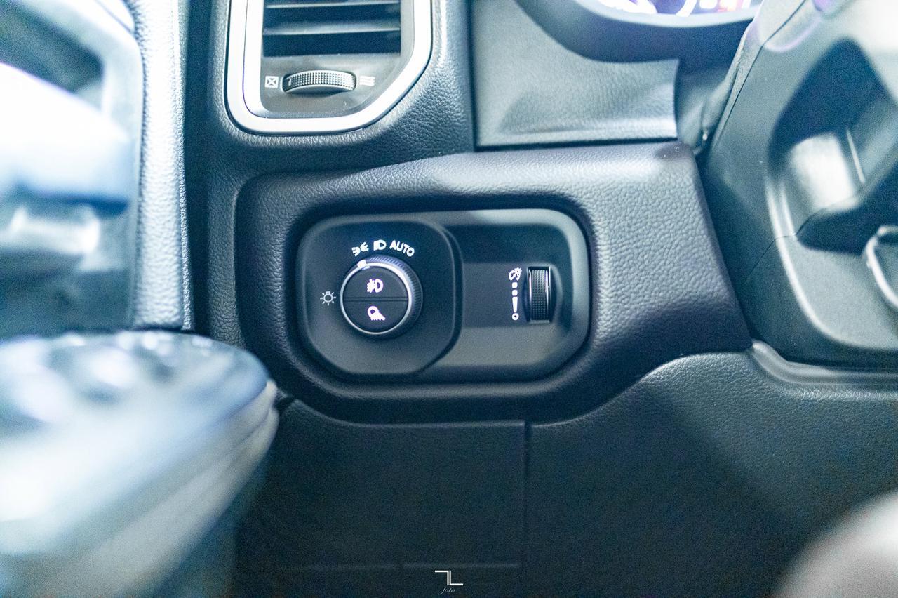 2024 Ram 3500 4x4 Crew Cab Big Horn Sport Diesel AISIN Nav Red Deer AB