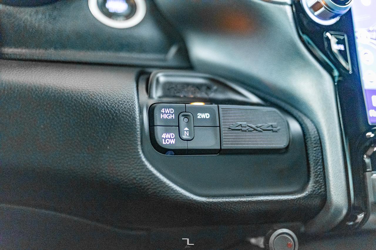 2024 Ram 3500 4x4 Crew Cab Laramie Diesel Leather Roof Nav BCam Red Deer AB