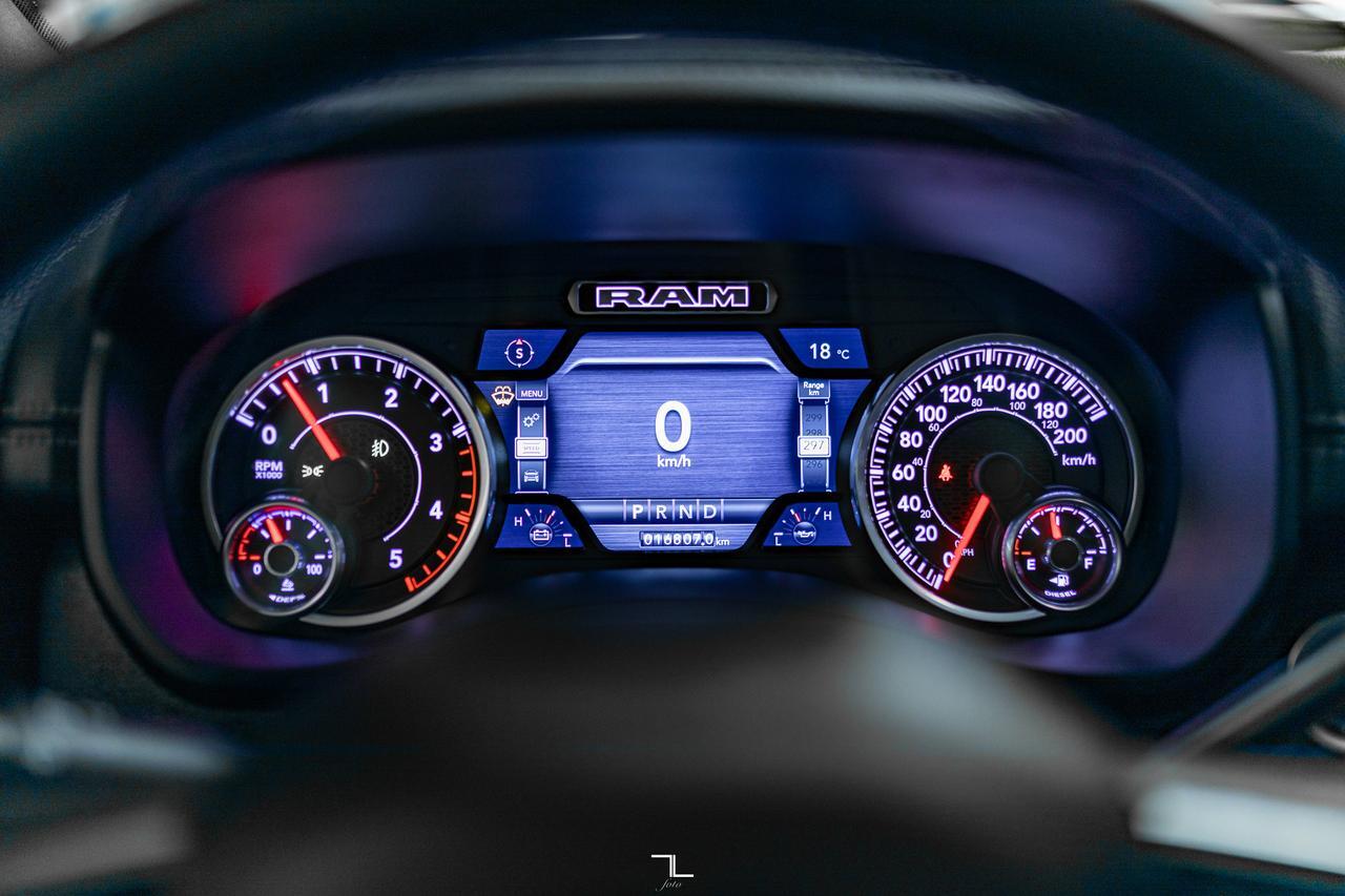 2024 Ram 3500 4x4 Crew Cab Laramie Diesel Leather Roof Nav BCam Red Deer AB