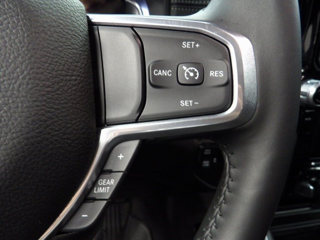 2024 Ram 3500 4x4 Crew Cab Laramie SRW Fond du Lac WI