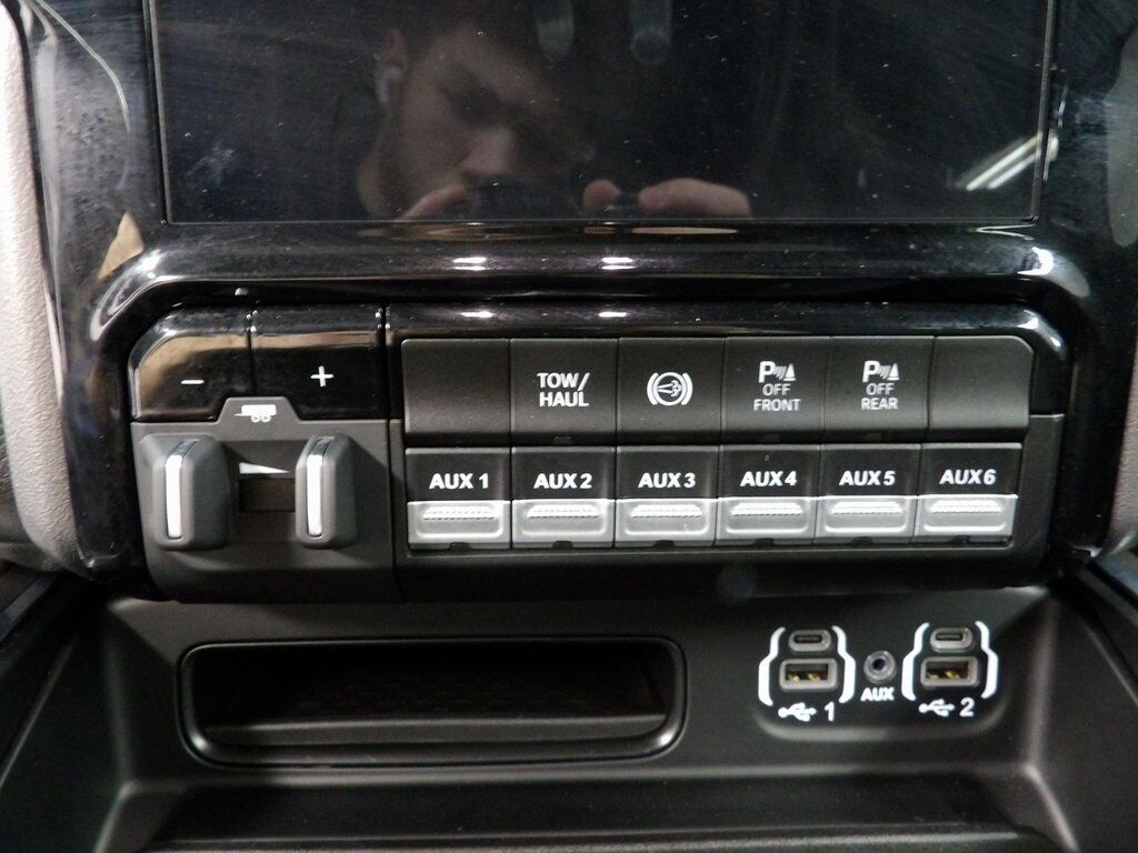 2024 Ram 3500 4x4 Crew Cab Laramie SRW Fond du Lac WI