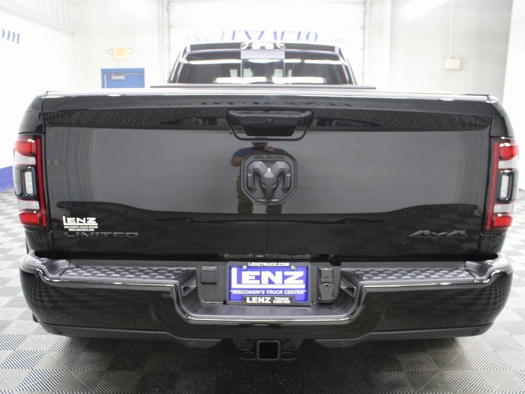 2024 Ram 3500 4x4 Crew Cab Limited DRW Fond du Lac WI