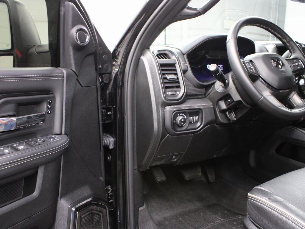 2024 Ram 3500 4x4 Crew Cab Limited DRW Fond du Lac WI
