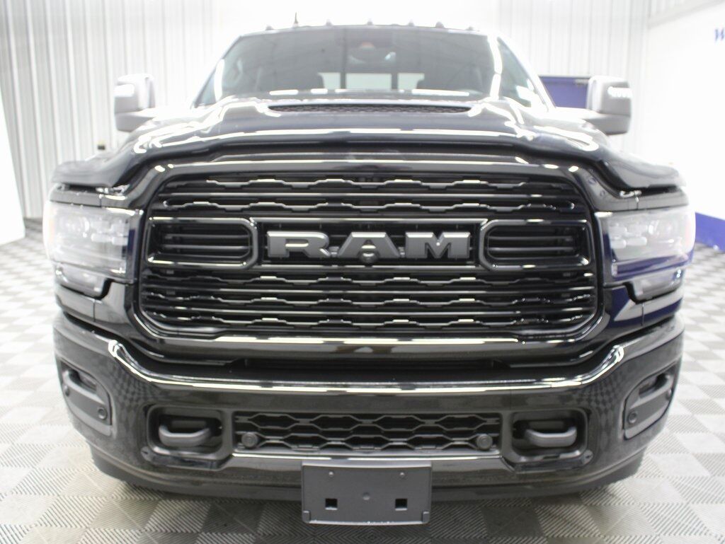 2024 Ram 3500 4x4 Crew Cab Limited DRW Fond du Lac WI