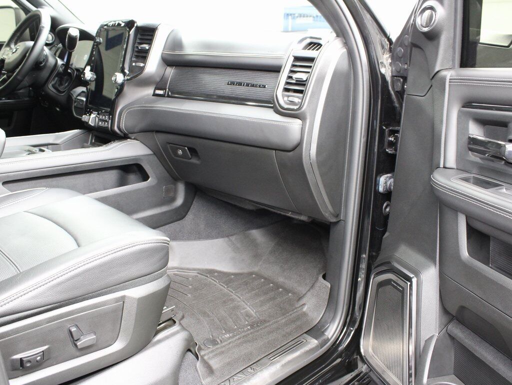 2024 Ram 3500 4x4 Crew Cab Limited DRW Fond du Lac WI