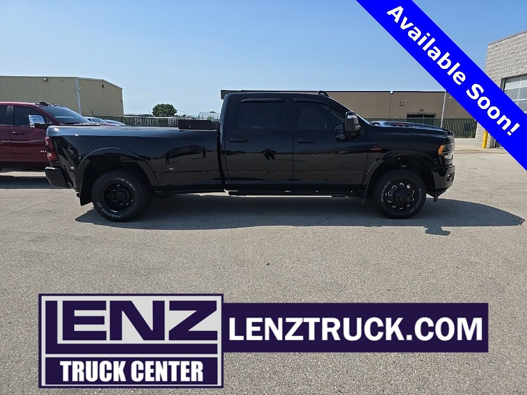 2024 Ram 3500 4x4 Crew Cab Limited DRW Fond du Lac WI