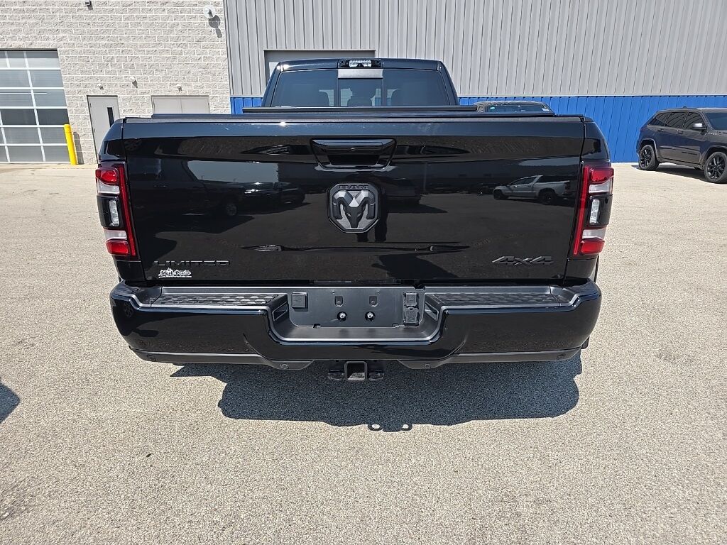 2024 Ram 3500 4x4 Crew Cab Limited DRW Fond du Lac WI