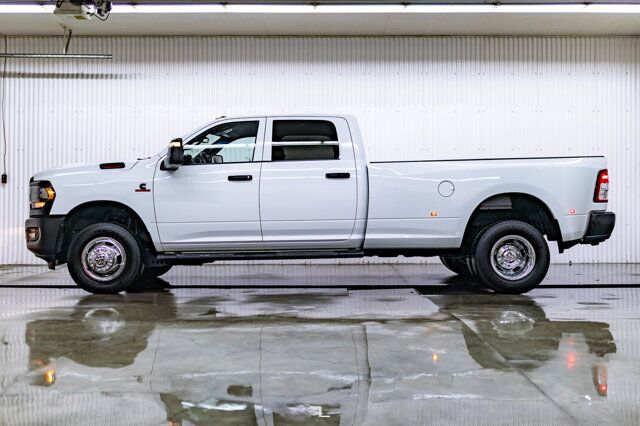2024 Ram 3500 4x4 Crew Cab Tradesman Diesel Dually BCam Red Deer AB