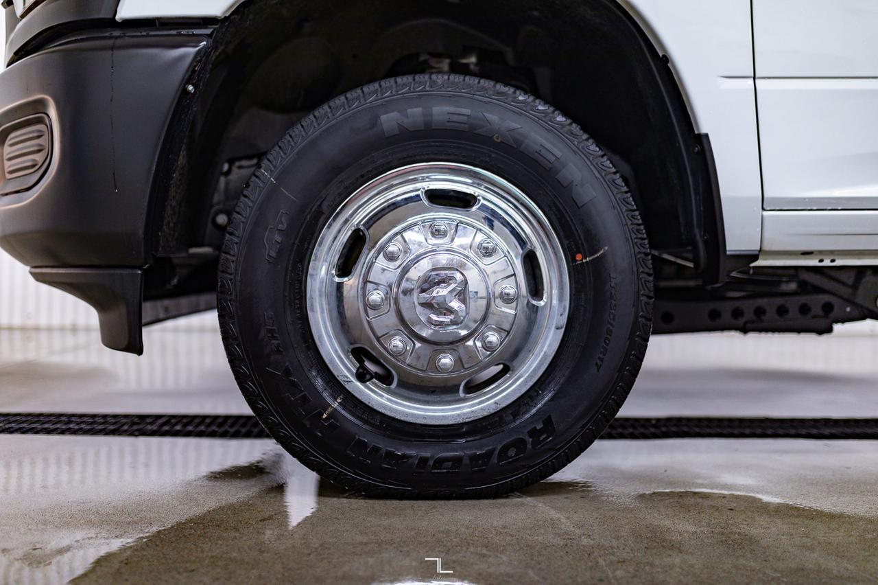 2024 Ram 3500 4x4 Crew Cab Tradesman Dually Diesel AISIN BCam Red Deer AB