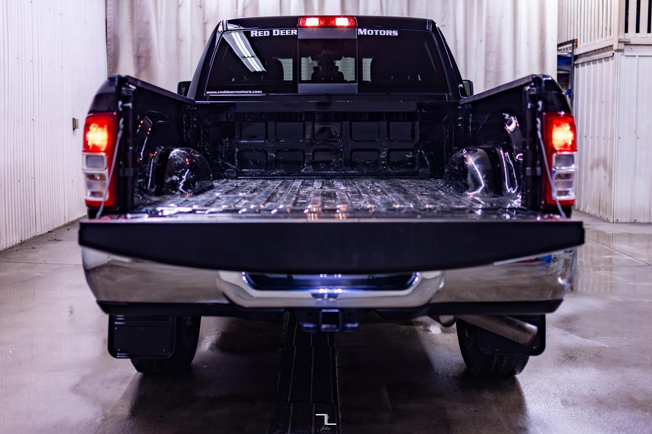 2024 Ram 3500 4x4 Crew Cab Tradesman HEMI BCam Red Deer AB