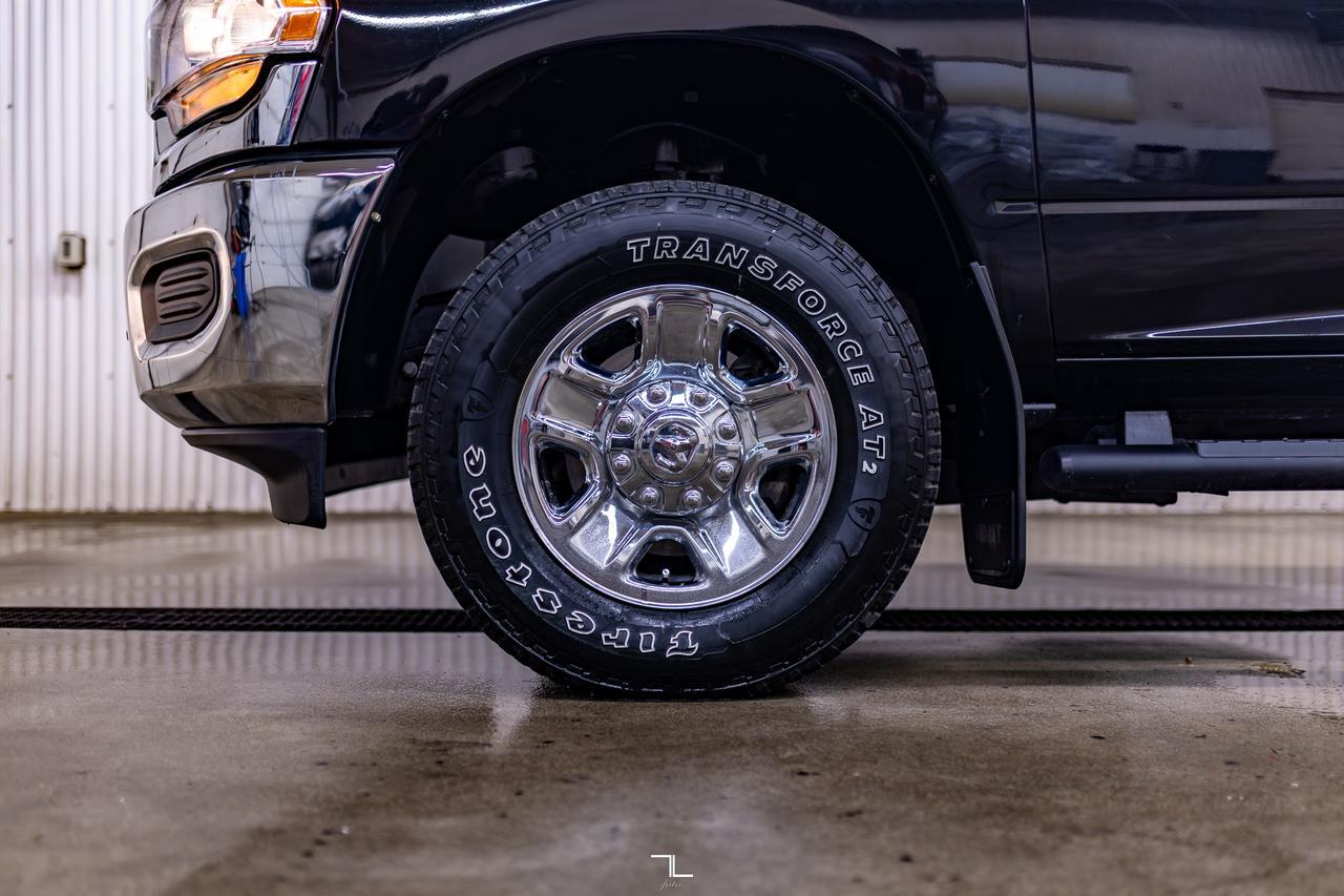 2024 Ram 3500 4x4 Crew Cab Tradesman HEMI BCam Red Deer AB