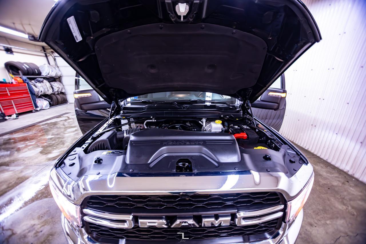 2024 Ram 3500 4x4 Crew Cab Tradesman HEMI BCam Red Deer AB