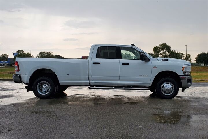 2024 Ram 3500 Big Horn  TX