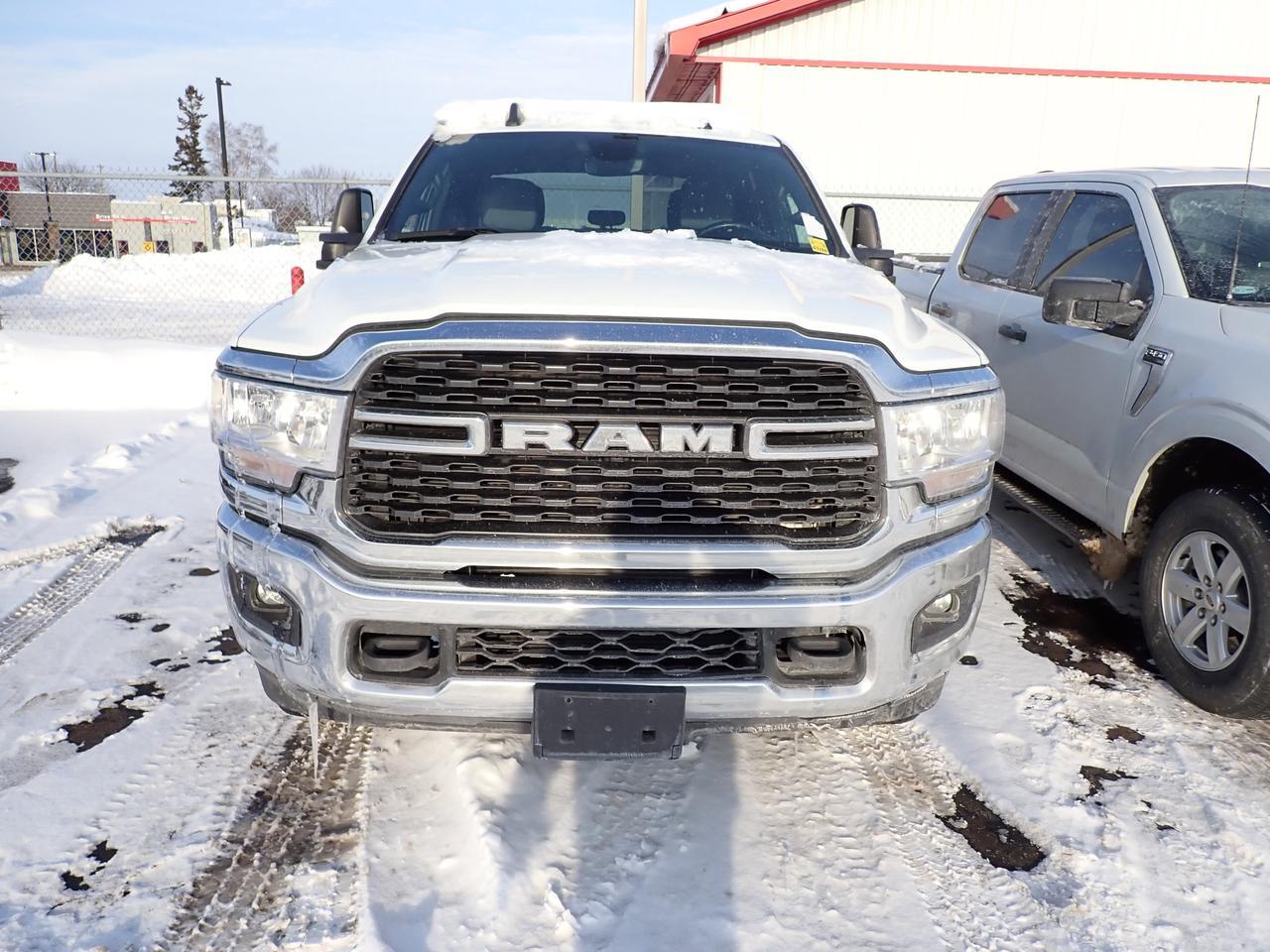 2024 Ram 3500 Big Horn 4WD CREW CAB 6'4" BOX *DIESEL* Listowel ON