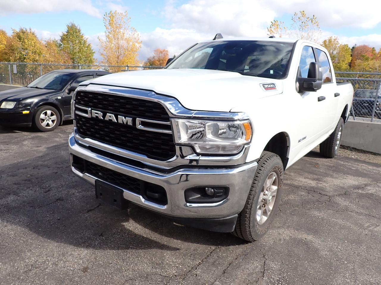 2024 Ram 3500 Big Horn 4WD CREW CAB 6&apos;4&quot; BOX Listowel ON