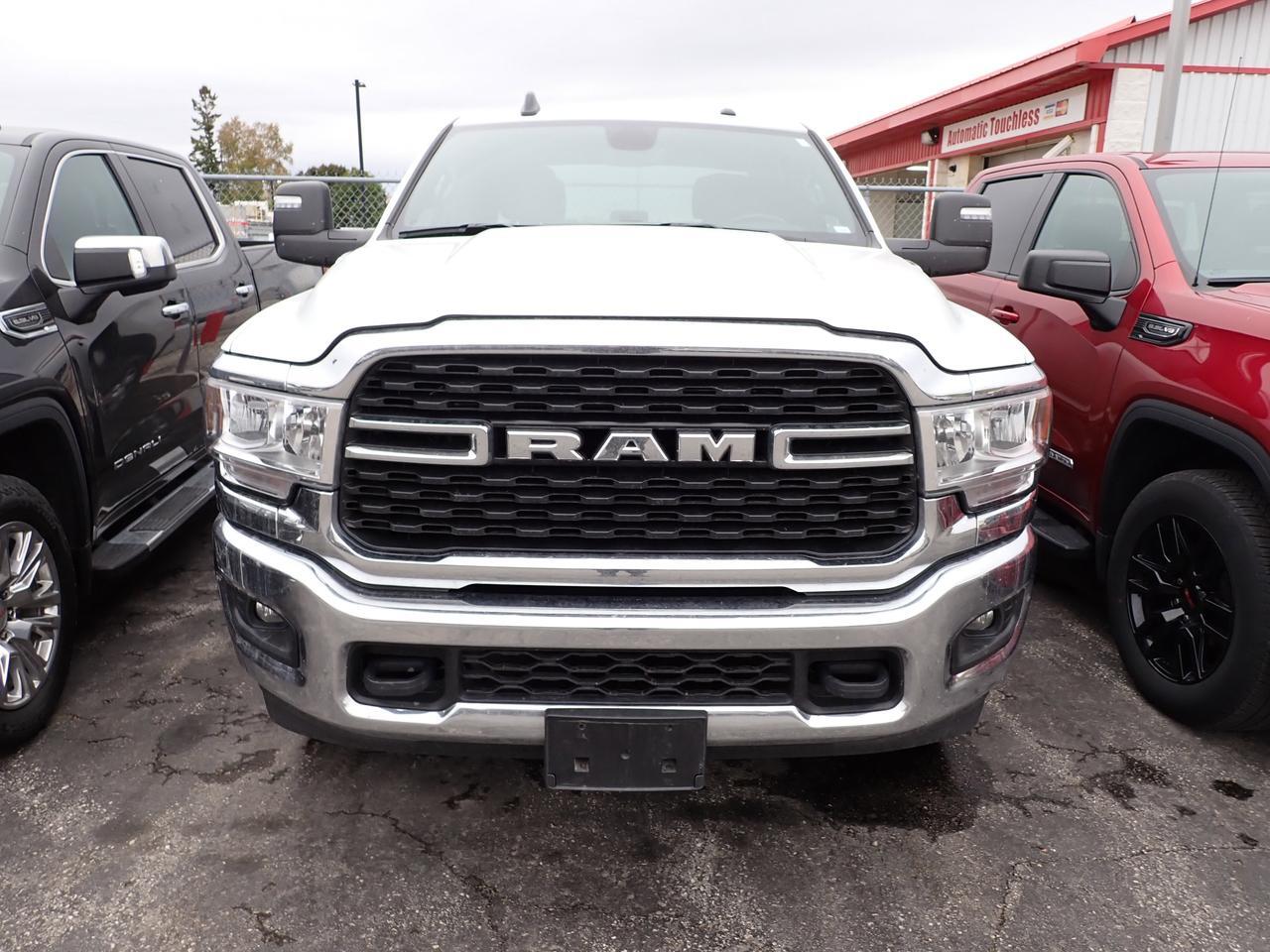 2024 Ram 3500 Big Horn 4WD CREW CAB 6&apos;4&quot; BOX Listowel ON