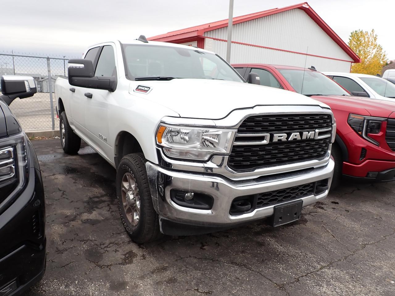 2024 Ram 3500 Big Horn 4WD CREW CAB 6&apos;4&quot; BOX Listowel ON