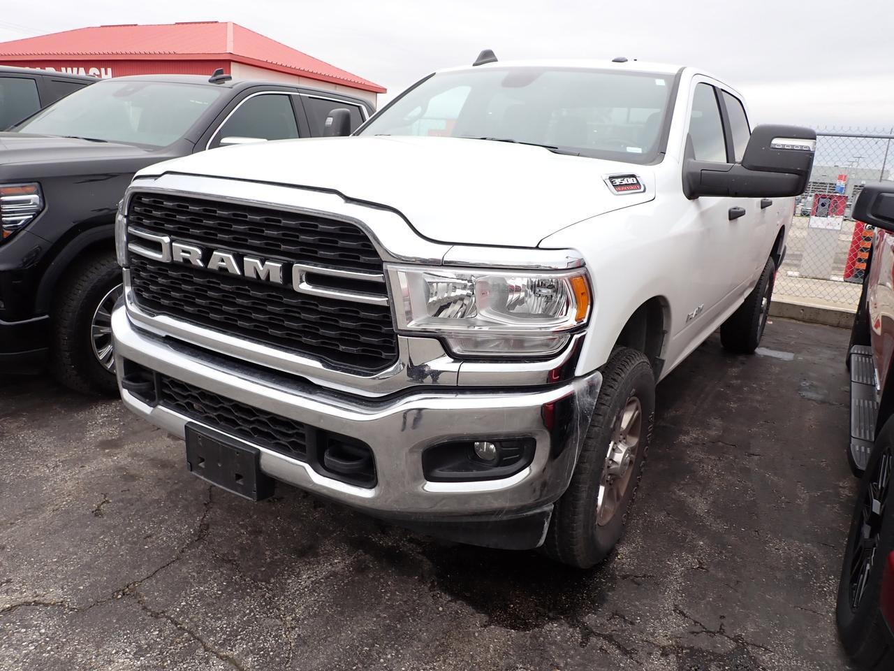 2024 Ram 3500 Big Horn 4WD CREW CAB 6&apos;4&quot; BOX Listowel ON
