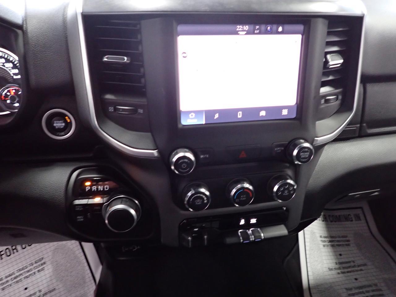 2024 Ram 3500 Big Horn 4WD CREW CAB 6&apos;4&quot; BOX Listowel ON