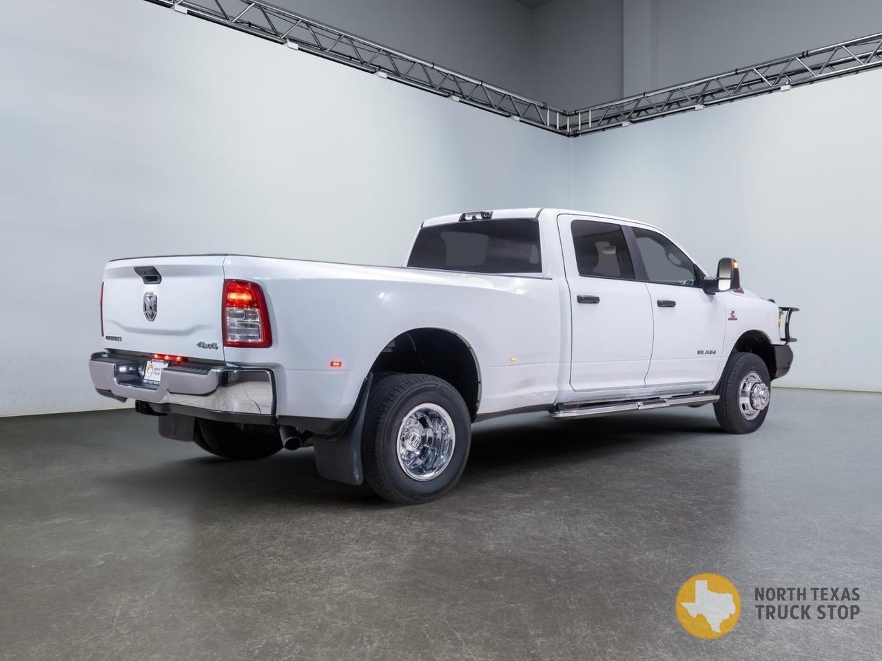 2024 Ram 3500 Big Horn 6.7L Cummins 4X4 Mansfield TX