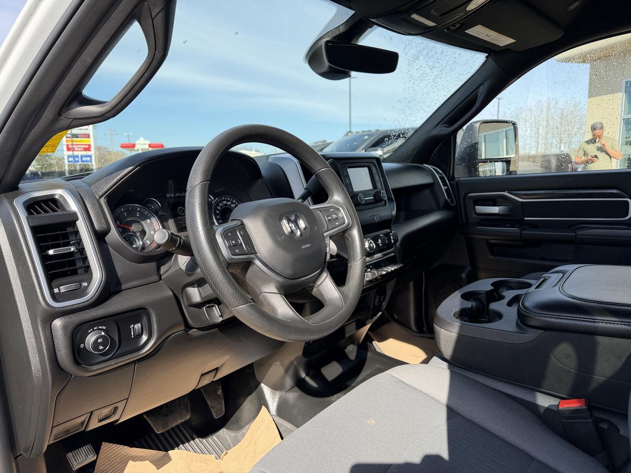 2024 Ram 3500 Big Horn Crew Cab 4x4 | Cummins Turbo Diesel | 8ft Long Box | Low KMs | Remote Start | Backup Camera Redwater AB