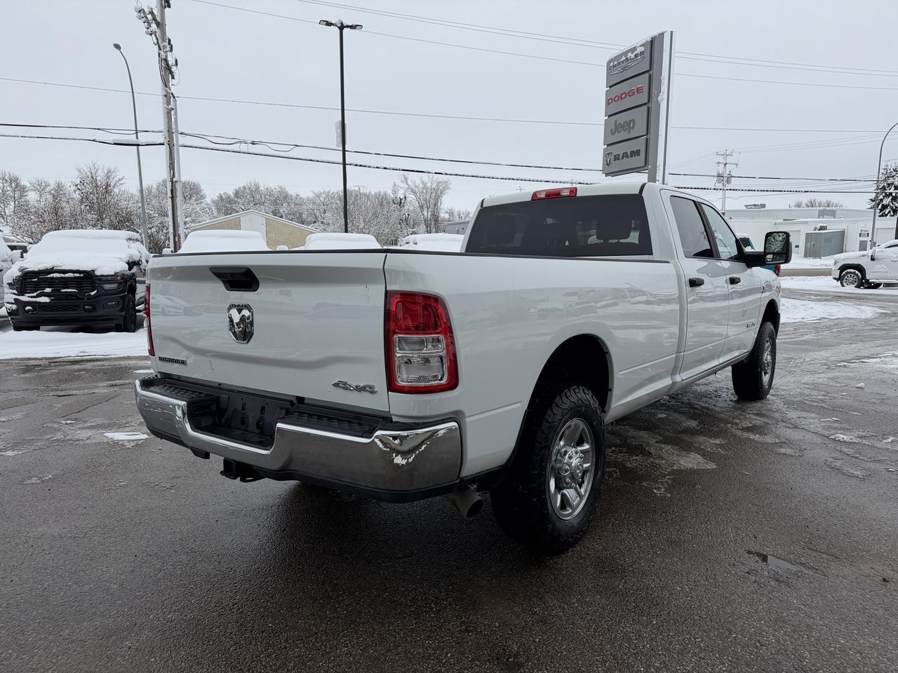 2024 Ram 3500 Big Horn Crew Cab 4x4 | Cummins Turbo Diesel | 8ft Long Box | Low KMs | Remote Start | Backup Camera Redwater AB