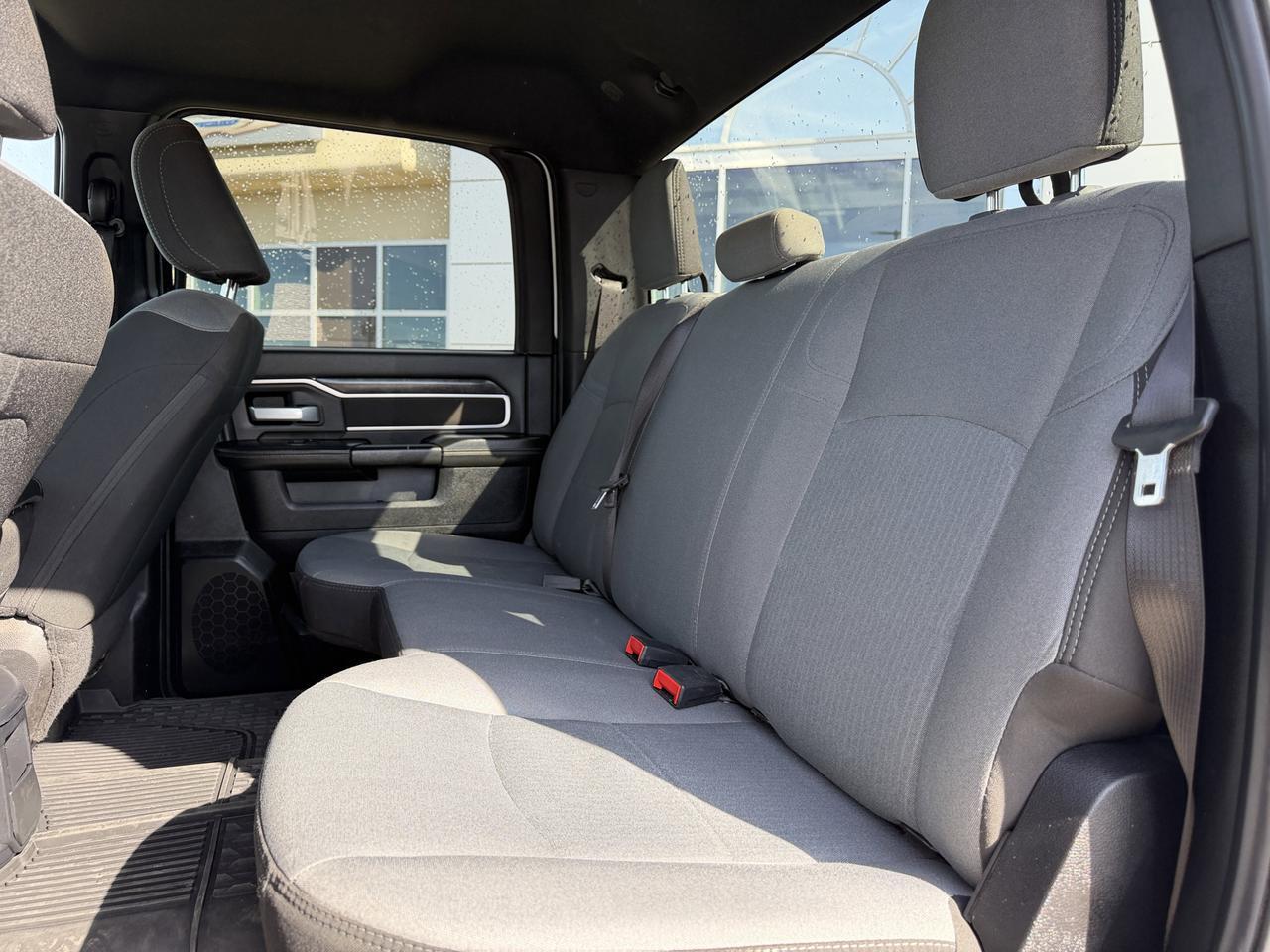 2024 Ram 3500 Big Horn Crew Cab 4x4 | Cummins Turbo Diesel | 8ft Long Box | Low KMs | Remote Start | Backup Camera Redwater AB