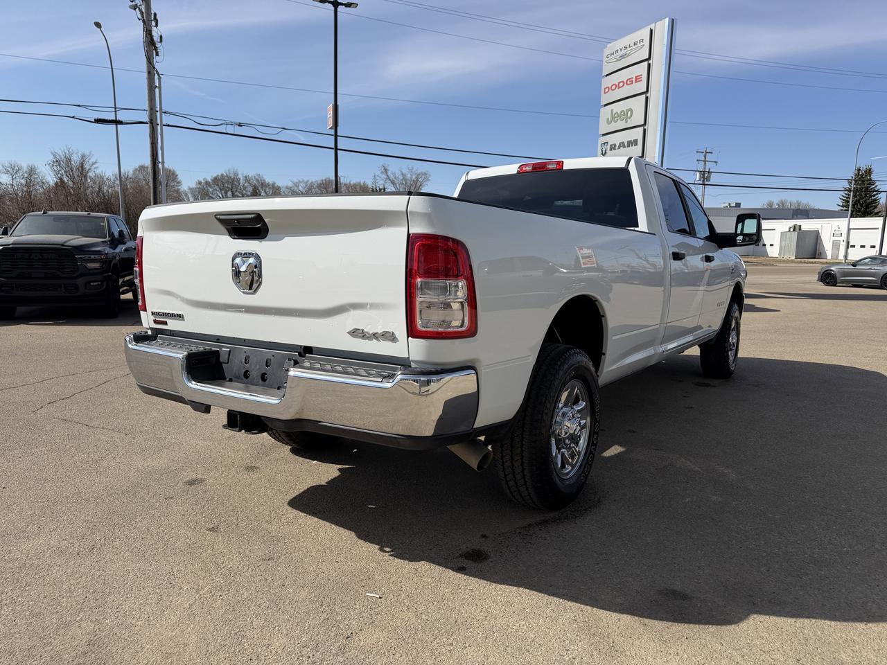 2024 Ram 3500 Big Horn Crew Cab 4x4 | Cummins Turbo Diesel | 8ft Long Box | Low KMs | Remote Start | Backup Camera Redwater AB